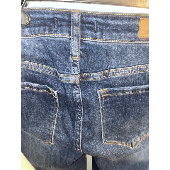 Judy Blue Women’s Skinny Fit Jeans Sz 27x28 Blue Dark Wash Button Fly Distressed - Picture 9 of 12